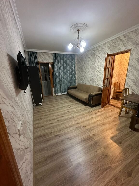 Satılır 2 otaqlı köhnə tikili, 47 m², Xalqlar dostluğu m.-3