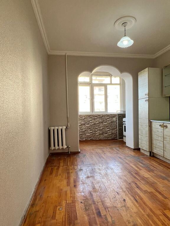 Satılır 3 otaqlı köhnə tikili, 80 m², Əhmədli m.-10