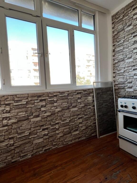 Satılır 3 otaqlı köhnə tikili, 80 m², Əhmədli m.-13