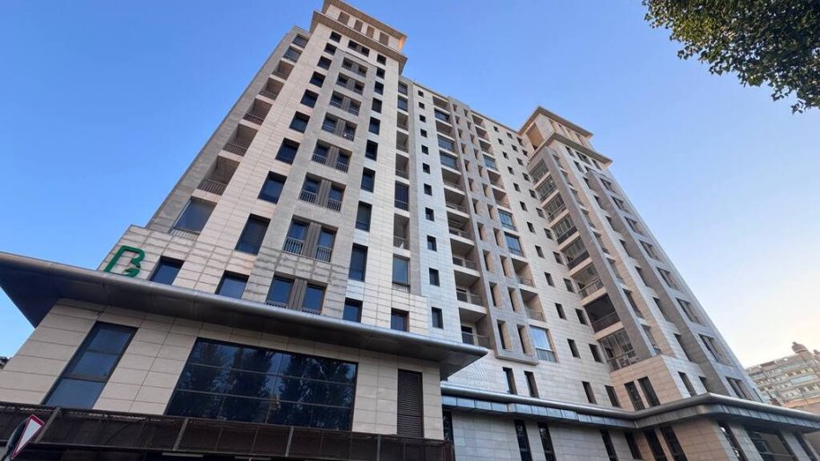 Satılır 6 otaqlı yeni tikili, 302 m², Sahil m.-1
