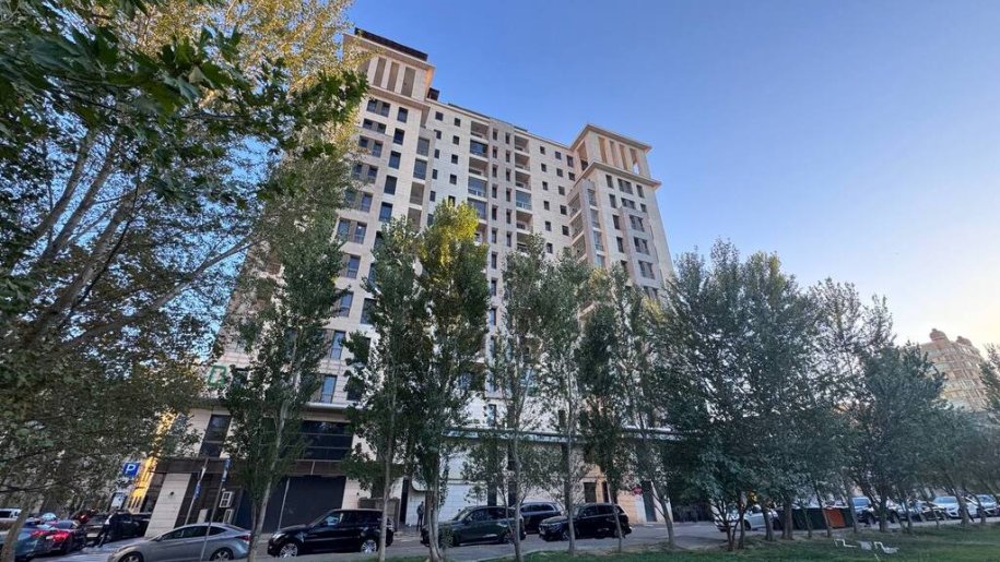 Satılır 6 otaqlı yeni tikili, 302 m², Sahil m.-11