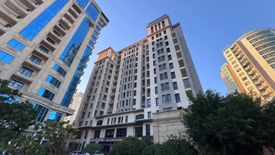 Satılır 6 otaqlı yeni tikili, 302 m², Sahil m.-14