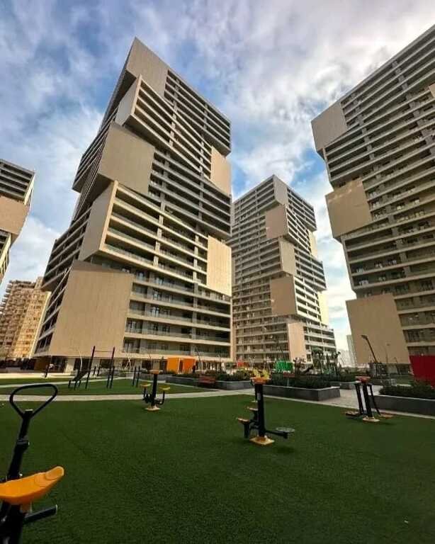 Satılır 2 otaqlı yeni tikili, 106 m², 8 noyabr-2