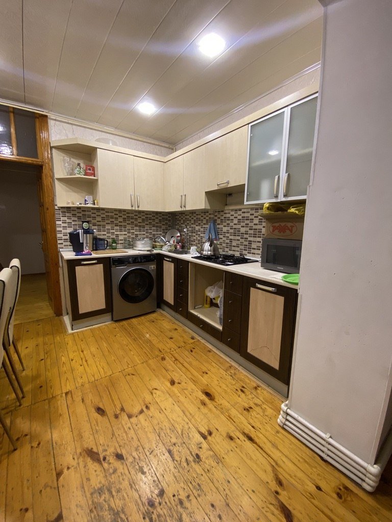 Satılır 3 otaqlı köhnə tikili, 80 m², Xalqlar dostluğu m.-5