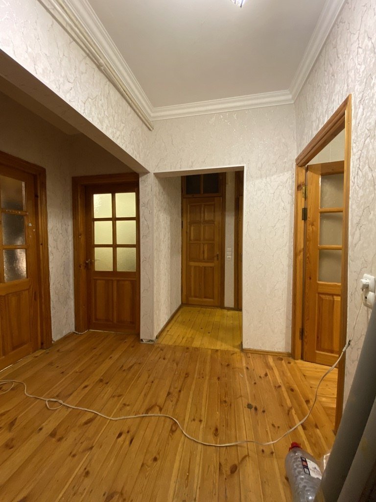 Satılır 3 otaqlı köhnə tikili, 80 m², Xalqlar dostluğu m.-12