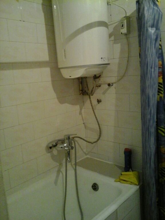 Satılır 2 otaqlı köhnə tikili, 70 m², Nizami m.-8