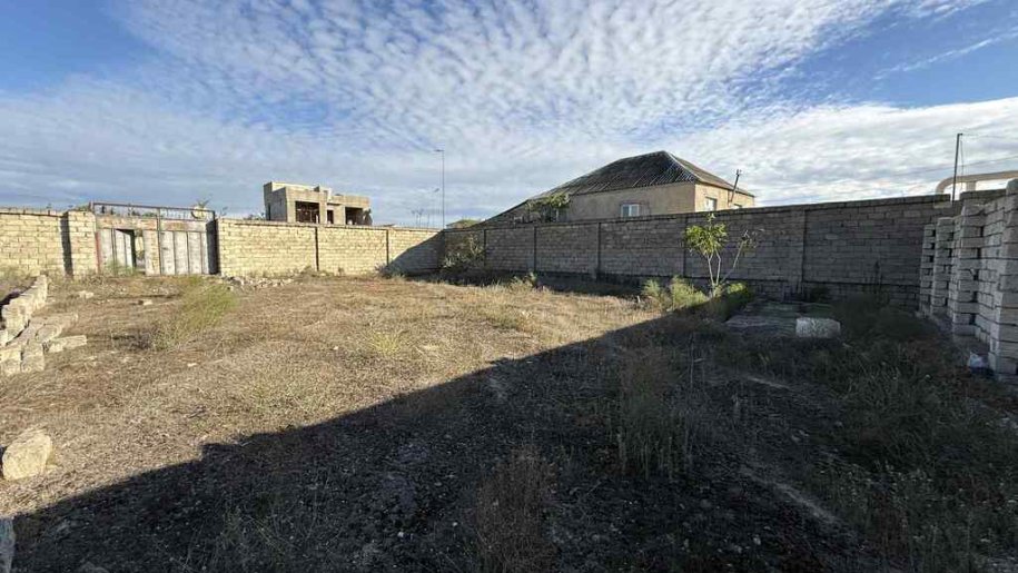 4 sot torpaq satılır, Xəzər-1