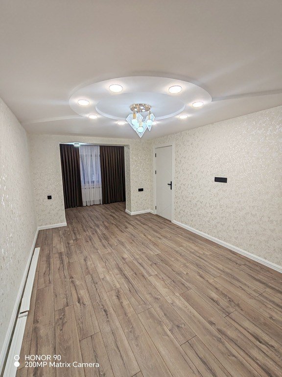 Satılır 3 otaqlı köhnə tikili, 70 m², Elmlər Akademiyası m.-1