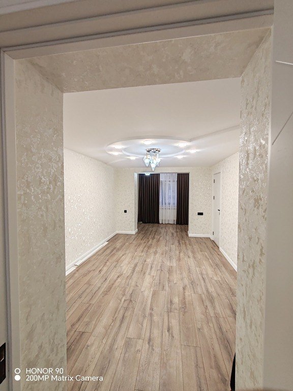 Satılır 3 otaqlı köhnə tikili, 70 m², Elmlər Akademiyası m.-6