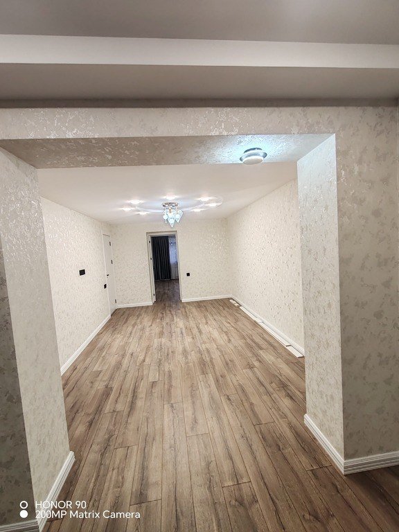 Satılır 3 otaqlı köhnə tikili, 70 m², Elmlər Akademiyası m.-18