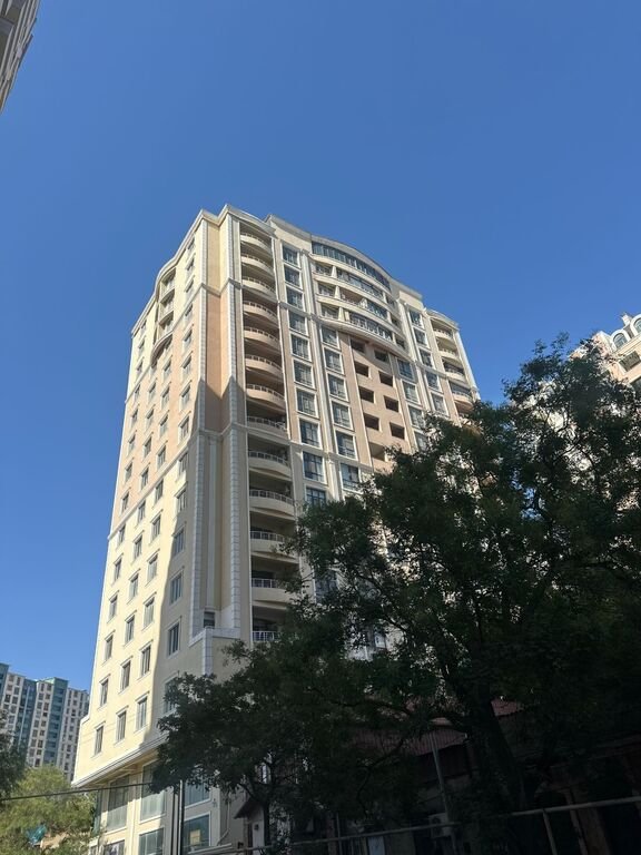 Satılır 3 otaqlı yeni tikili, 130 m², Gənclik m.-2