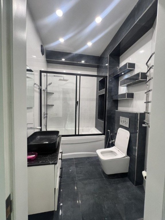 Satılır 3 otaqlı yeni tikili, 102 m², 8 noyabr-11