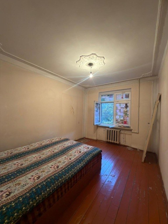 Satılır 3 otaqlı köhnə tikili, 100 m², Xalqlar dostluğu m.-3