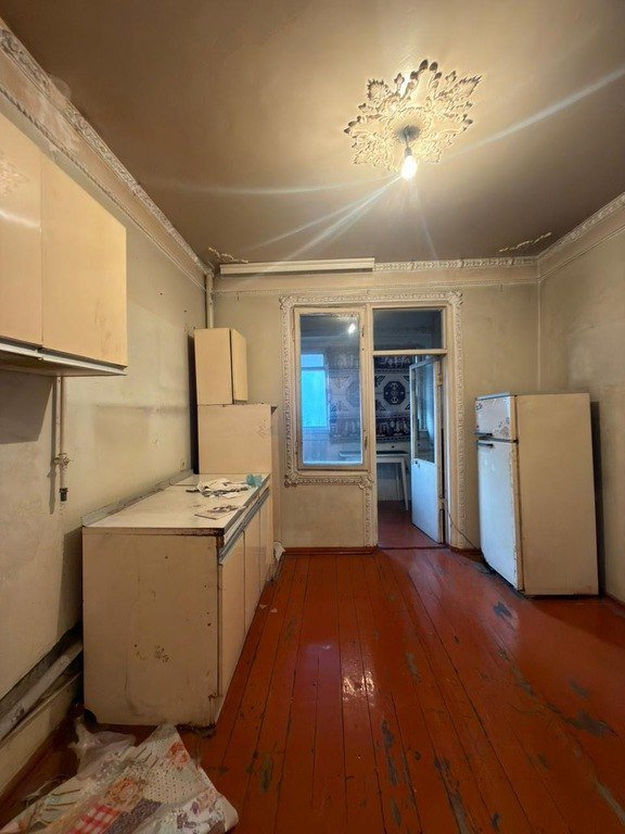 Satılır 3 otaqlı köhnə tikili, 100 m², Xalqlar dostluğu m.-4