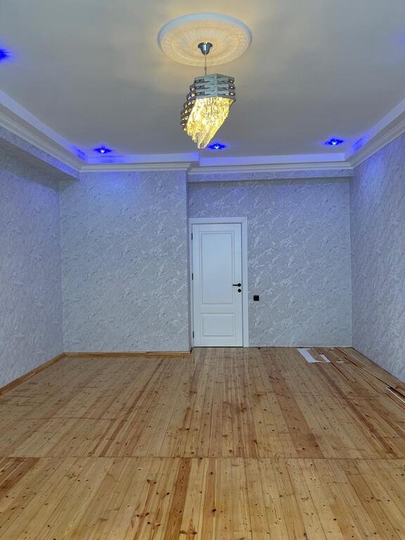 Satılır 2 otaqlı yeni tikili, 90 m², Neftçilər m.-4