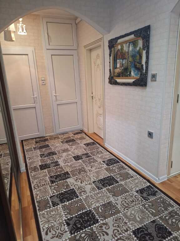 Satılır 4 otaqlı köhnə tikili, 86 m², Xalqlar dostluğu m.-2