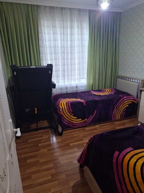 Satılır 4 otaqlı köhnə tikili, 86 m², Xalqlar dostluğu m.-3