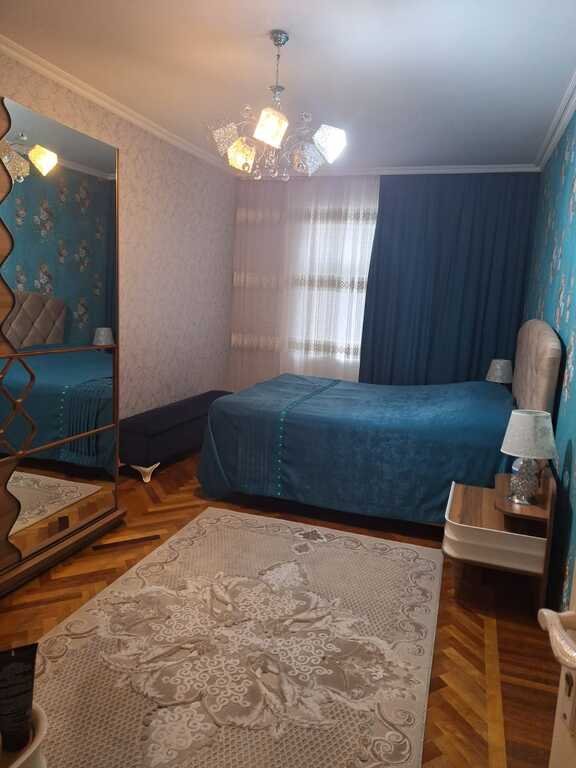 Satılır 4 otaqlı köhnə tikili, 86 m², Xalqlar dostluğu m.-4