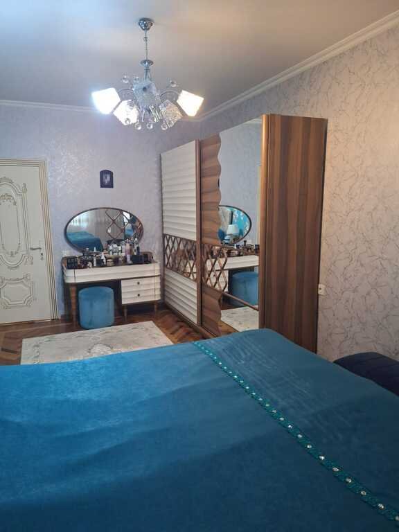 Satılır 4 otaqlı köhnə tikili, 86 m², Xalqlar dostluğu m.-6