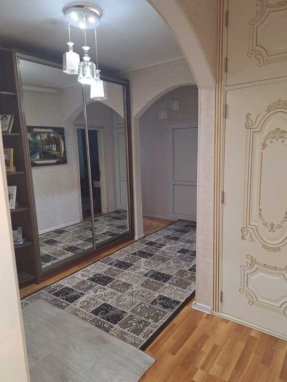 Satılır 4 otaqlı köhnə tikili, 86 m², Xalqlar dostluğu m.-7