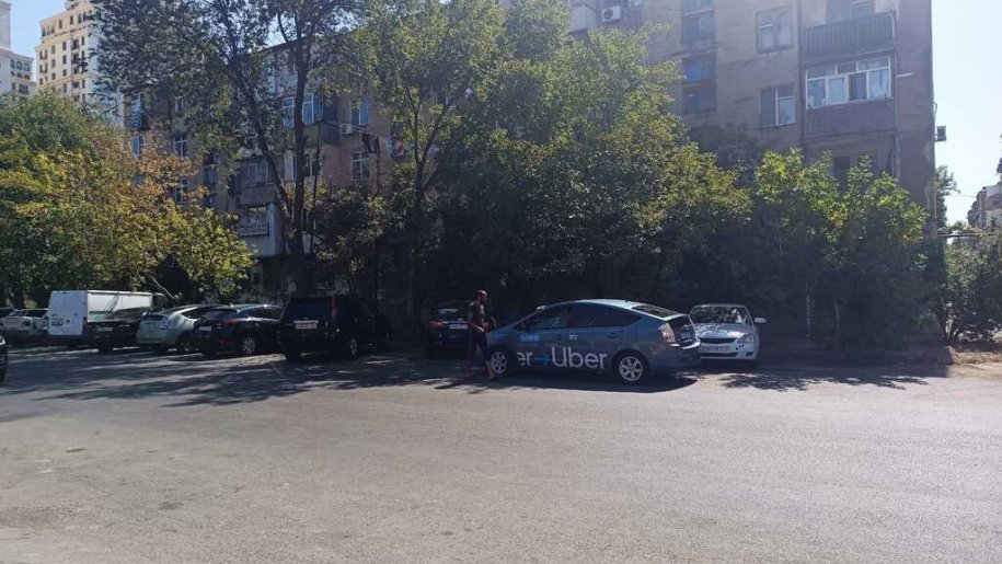 Satılır 3 otaqlı köhnə tikili, 60 m², Elmlər Akademiyası m.-1