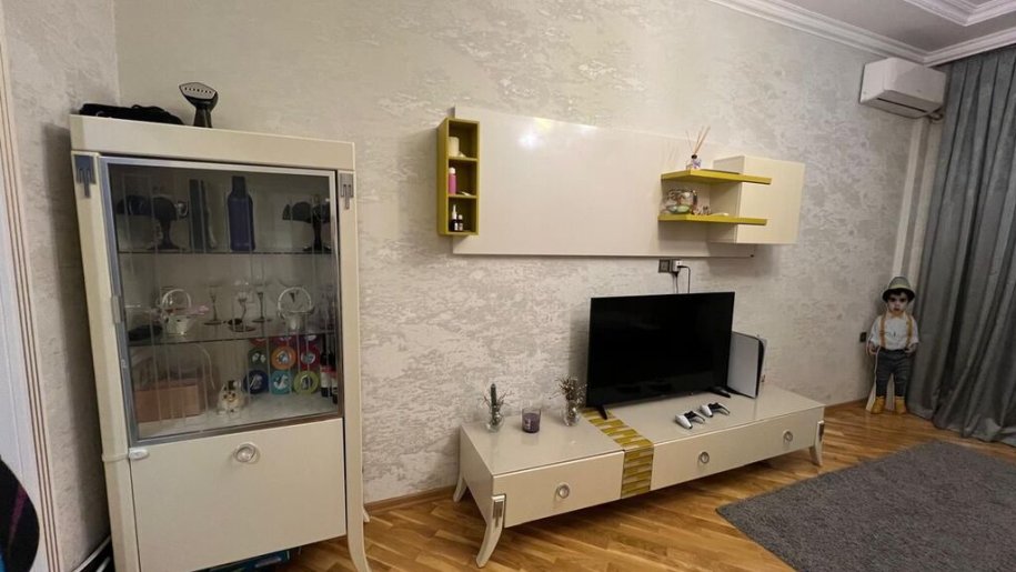 Satılır 3 otaqlı yeni tikili, 100 m², 8 noyabr-3