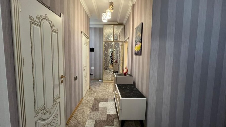 Satılır 3 otaqlı yeni tikili, 100 m², 8 noyabr-14