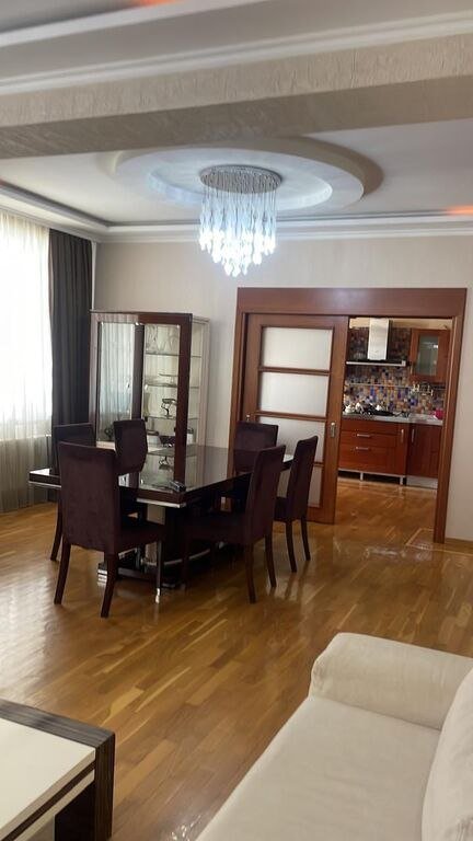 Satılır 3 otaqlı yeni tikili, 174 m², Xətai m.-2