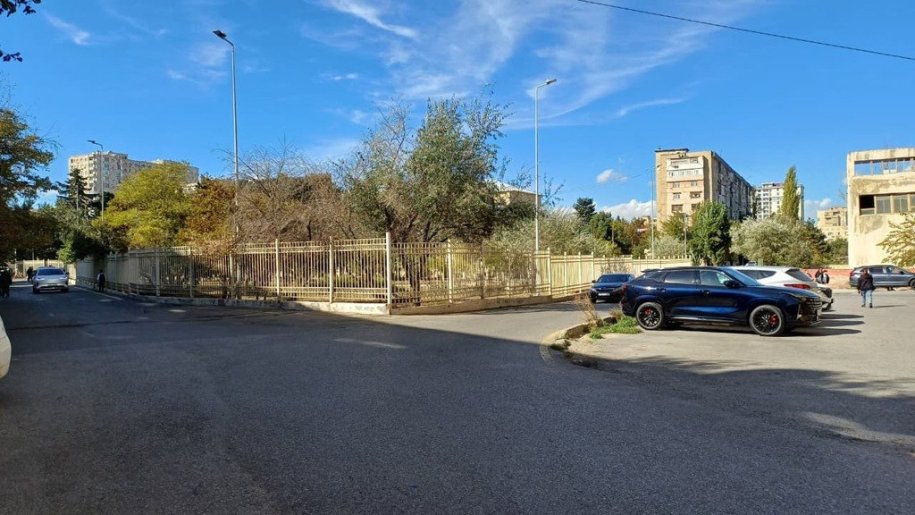 Satılır 2 otaqlı köhnə tikili, 75 m², Xalqlar dostluğu m.-3