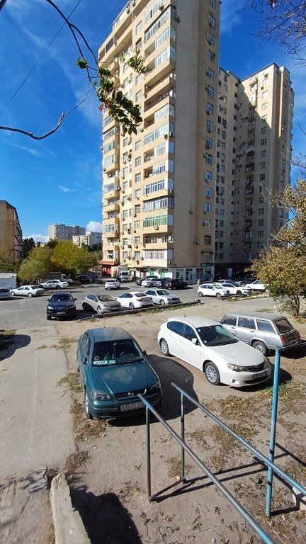 Satılır 2 otaqlı köhnə tikili, 75 m², Xalqlar dostluğu m.-4