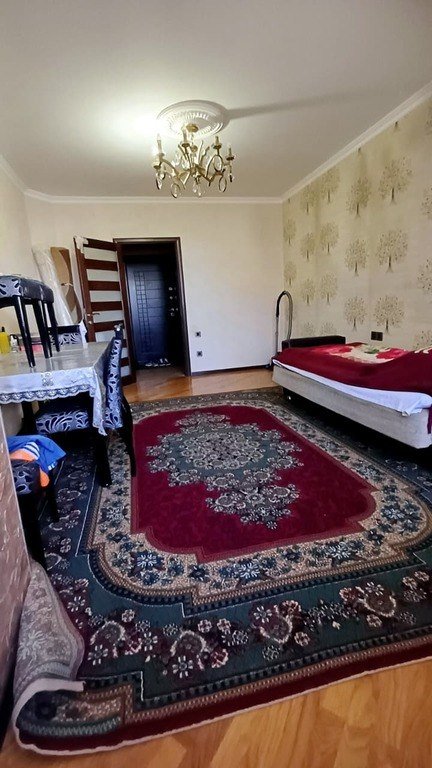 Satılır 2 otaqlı köhnə tikili, 75 m², Xalqlar dostluğu m.-5