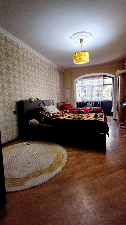 Satılır 2 otaqlı köhnə tikili, 75 m², Xalqlar dostluğu m.-6