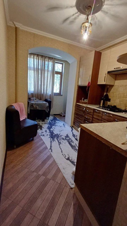 Satılır 2 otaqlı köhnə tikili, 75 m², Xalqlar dostluğu m.-9