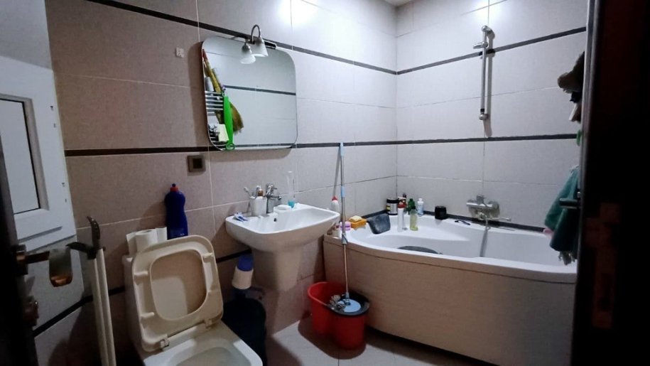 Satılır 2 otaqlı köhnə tikili, 75 m², Xalqlar dostluğu m.-12