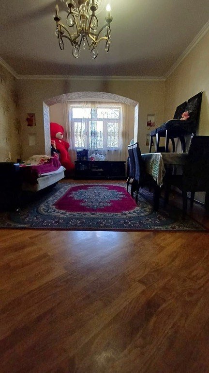 Satılır 2 otaqlı köhnə tikili, 75 m², Xalqlar dostluğu m.-15