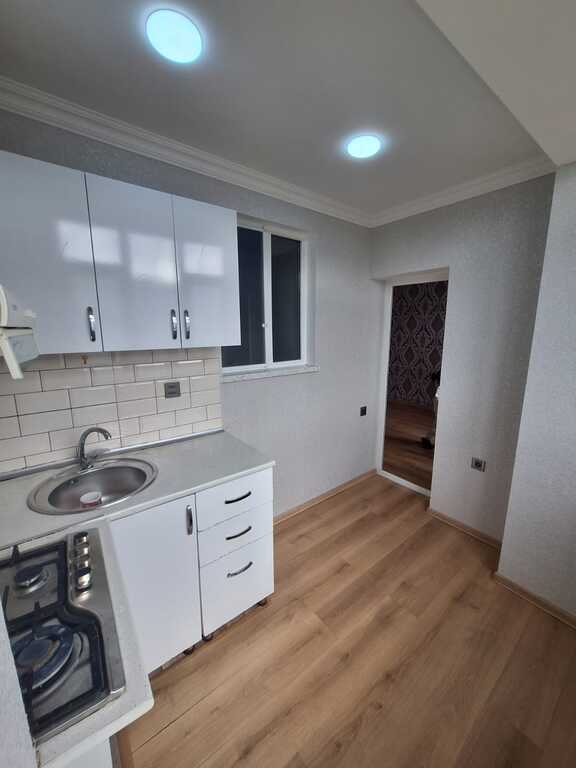 Satılır 3 otaqlı köhnə tikili, 55 m², Həzi Aslanov m.-8