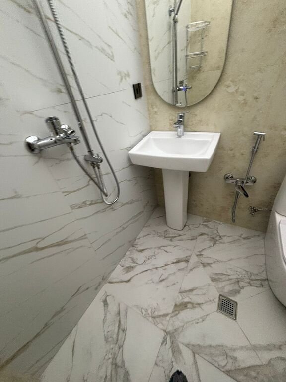 Kirayə verilir 2 otaqlı köhnə tikili, 70 m², Nəriman Nərimanov m.-11