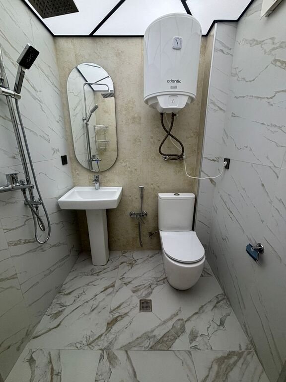 Kirayə verilir 2 otaqlı köhnə tikili, 70 m², Nəriman Nərimanov m.-12