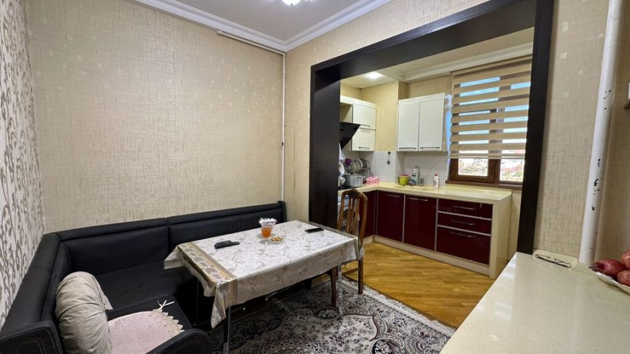 Satılır 3 otaqlı köhnə tikili, 85 m², Xalqlar dostluğu m.-7