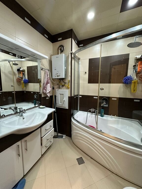 Satılır 3 otaqlı köhnə tikili, 85 m², Xalqlar dostluğu m.-12