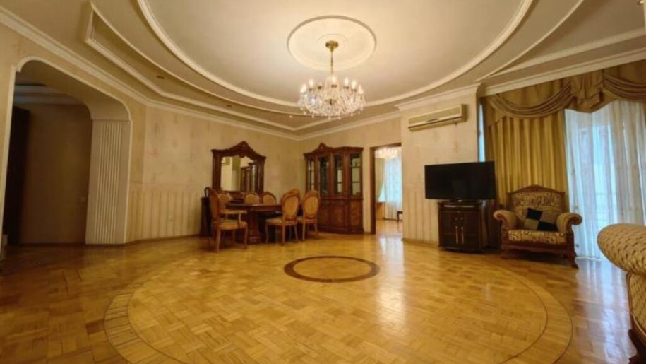 Satılır 3 otaqlı yeni tikili, 135 m², Elmlər Akademiyası m.-1