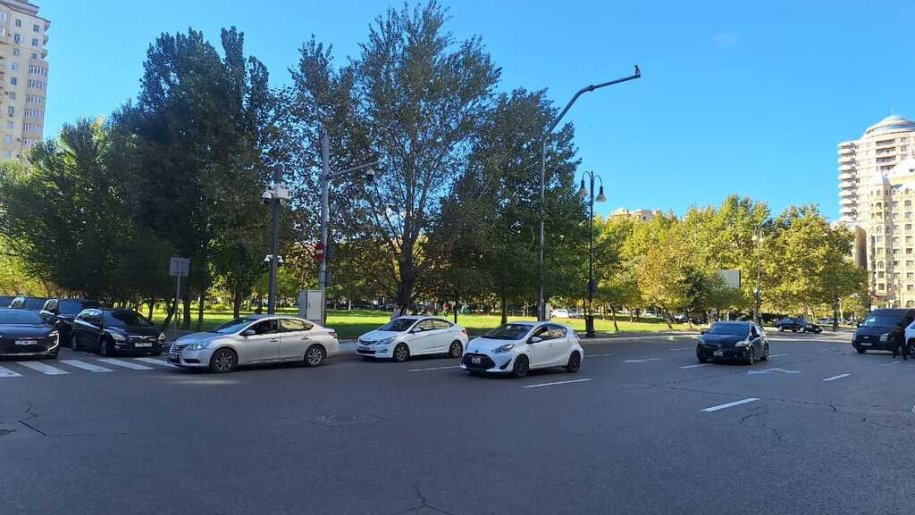 Satılır 3 otaqlı köhnə tikili, 80 m², Sahil m.-2