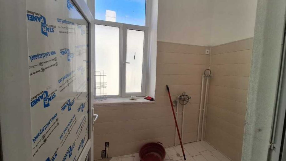 Satılır 3 otaqlı köhnə tikili, 80 m², Sahil m.-11