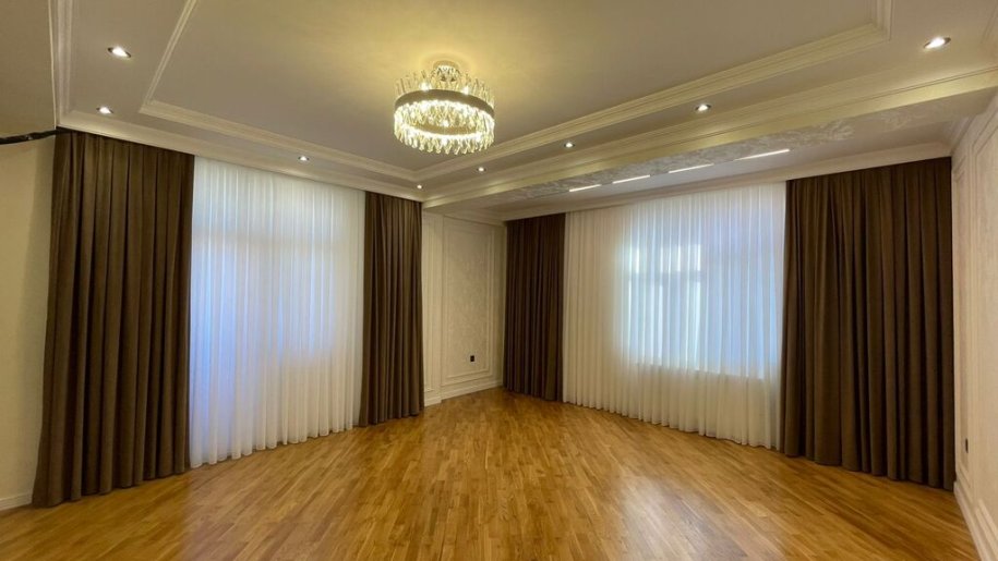 Satılır 3 otaqlı yeni tikili, 138 m², Xalqlar dostluğu m.-1