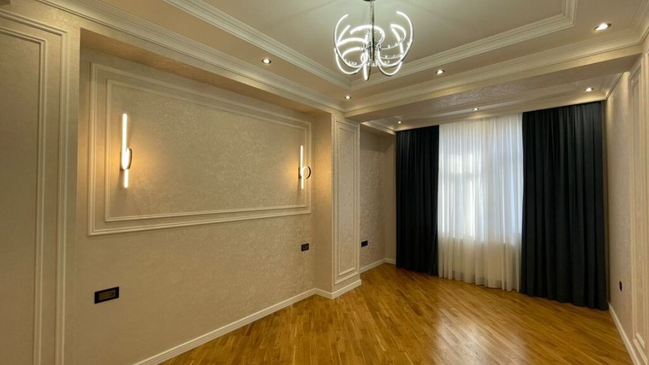 Satılır 3 otaqlı yeni tikili, 138 m², Xalqlar dostluğu m.-4