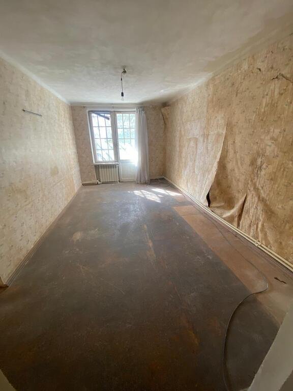 Satılır 2 otaqlı köhnə tikili, 45 m², Elmlər Akademiyası m.-1