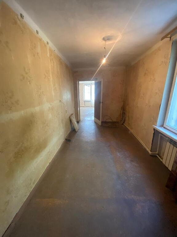 Satılır 2 otaqlı köhnə tikili, 45 m², Elmlər Akademiyası m.-4