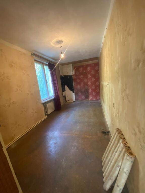 Satılır 2 otaqlı köhnə tikili, 45 m², Elmlər Akademiyası m.-5