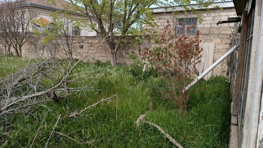 4 sot torpaq satılır, Xəzər-2