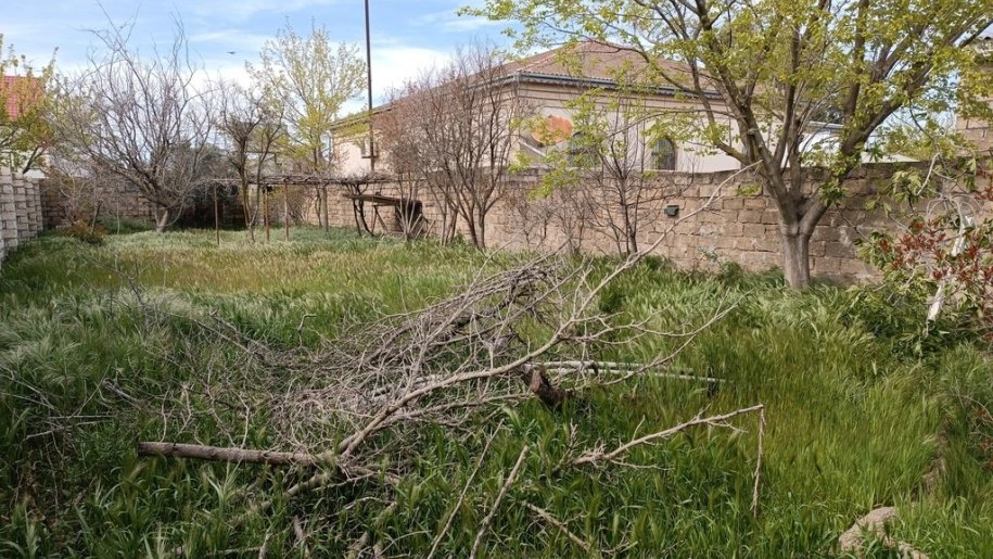 4 sot torpaq satılır, Xəzər-3